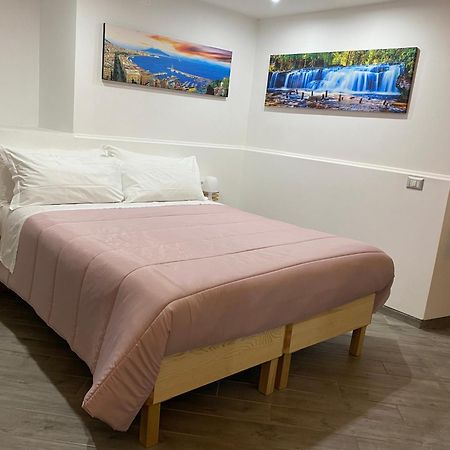 Suites Caracciolo Наполи Екстериор снимка